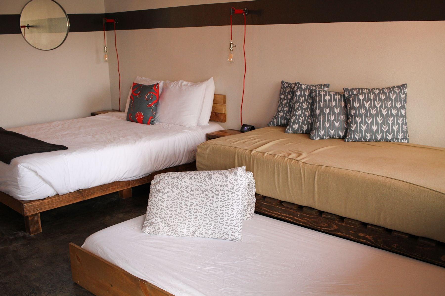 Ashore Hotel Сийсайд Екстериор снимка