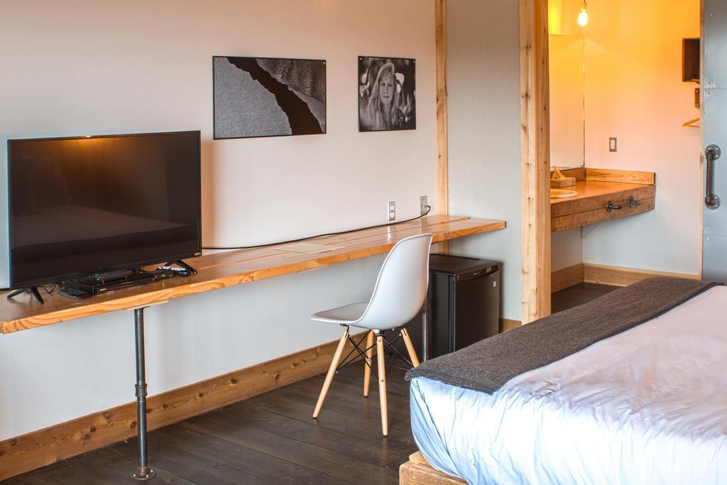 Ashore Hotel Сийсайд Екстериор снимка
